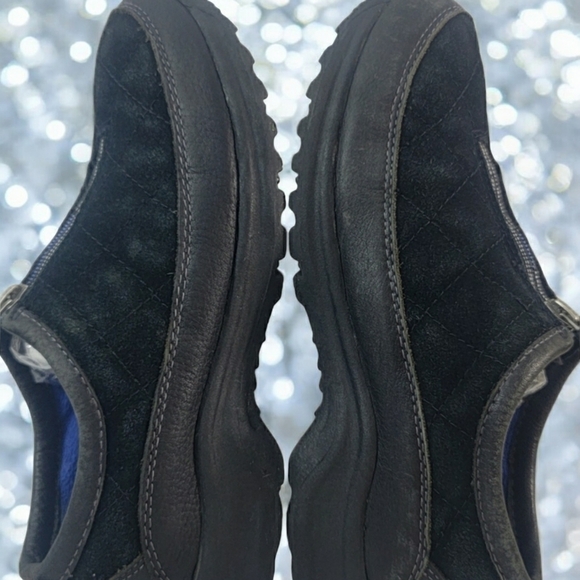 Lands End Women's size 8B. In excellent condition. These are so comfortable. - Picture 5 of 7